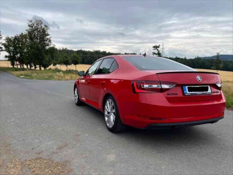 Škoda Superb 1,4   TSi 110kW - foto 8