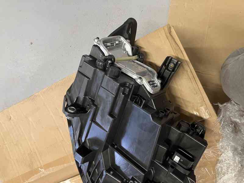 predni svetlo vw multivan t7 iq light levy leve - foto 11