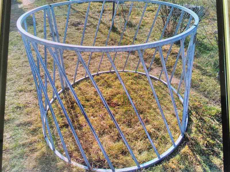 Příkrmiště na seno 