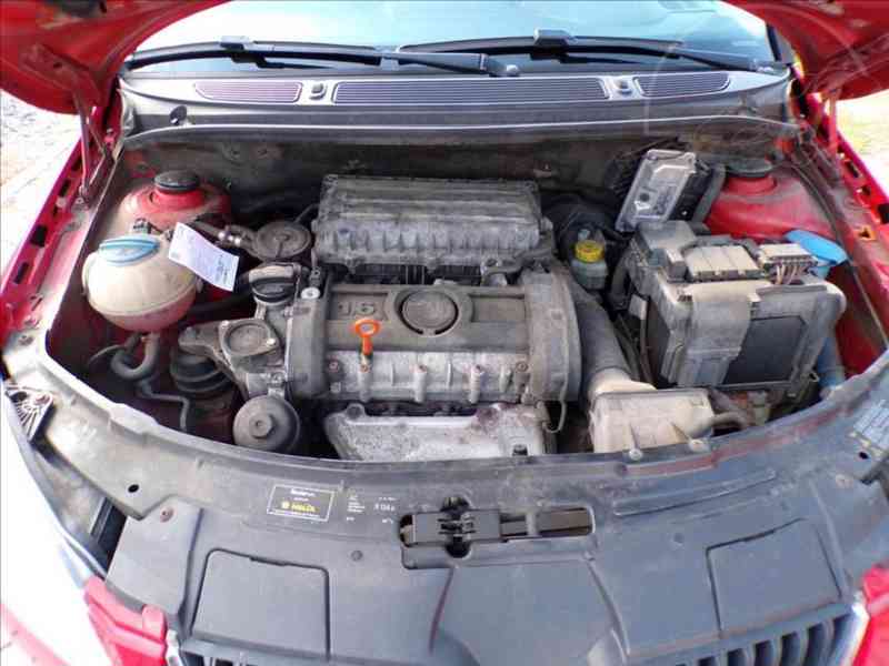 Škoda Fabia 1,6 16V AUTOMAT - foto 13