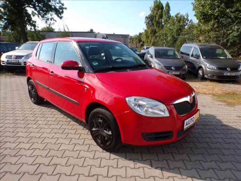 Škoda Fabia 1,6 16V AUTOMAT - foto 1