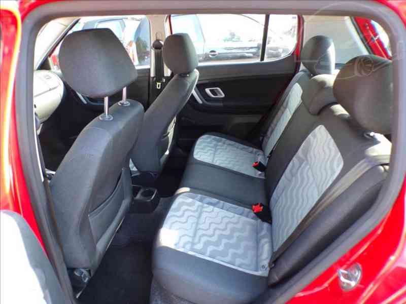 Škoda Fabia 1,6 16V AUTOMAT - foto 9