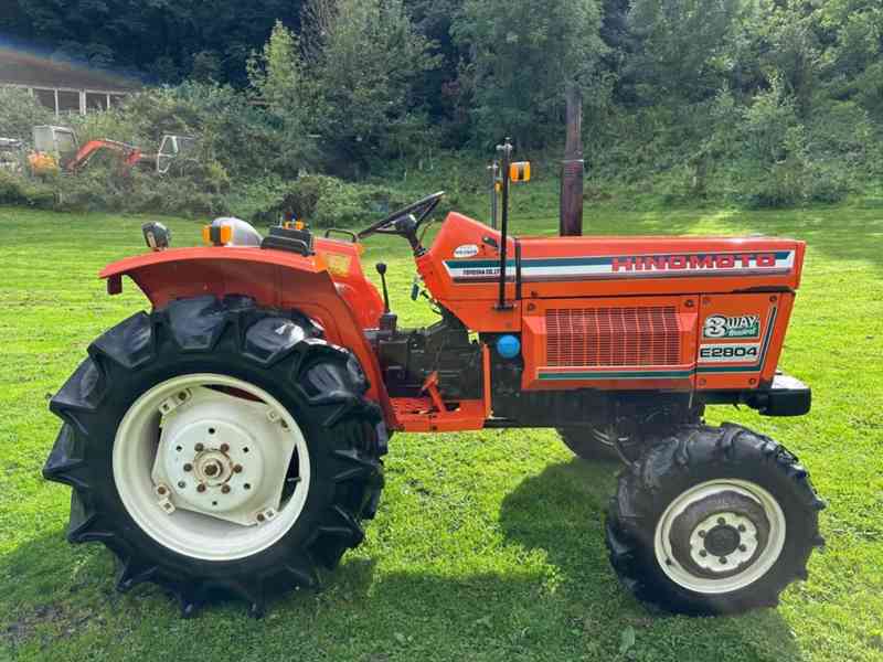 Traktor HINOMOTO E2804 4WD - foto 9