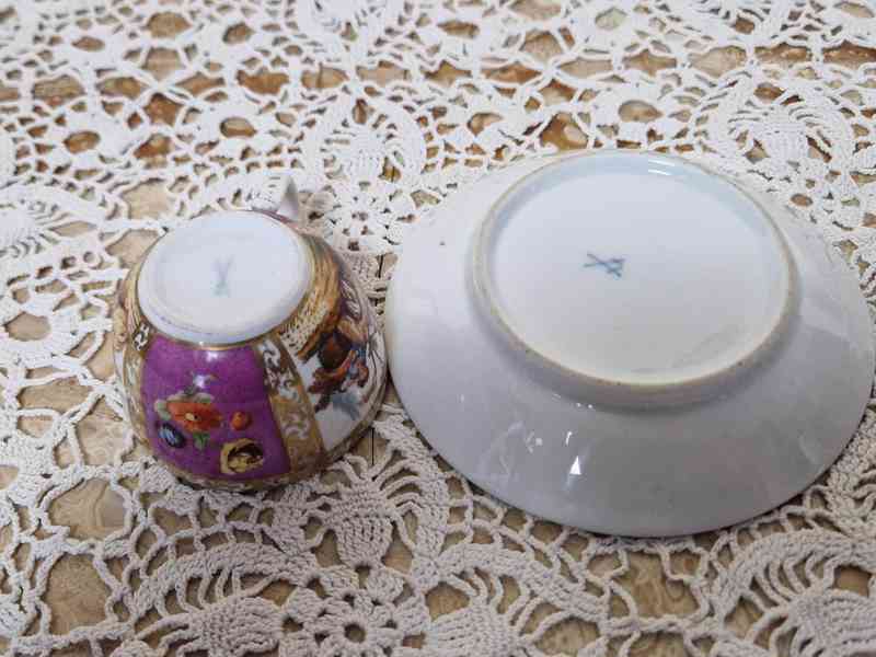 Malovaný porcelánový Hrnek s poklopem Šapo Značeno Míšeň - foto 12