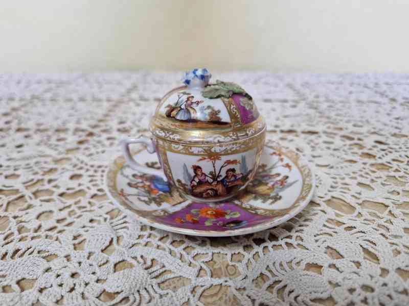 Malovaný porcelánový Hrnek s poklopem Šapo Značeno Míšeň - foto 4