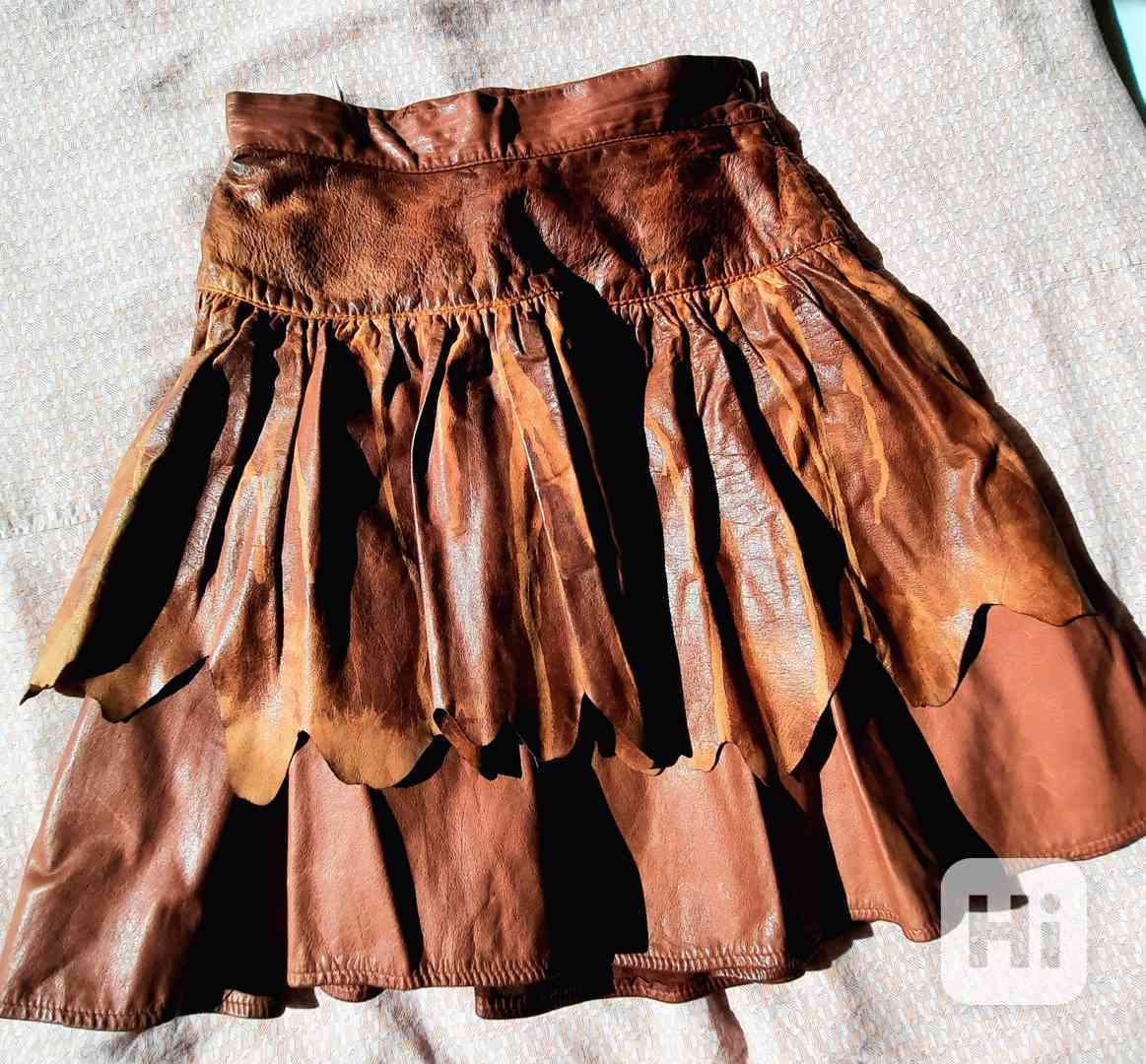 Kožená sukně, řasená - foto 1