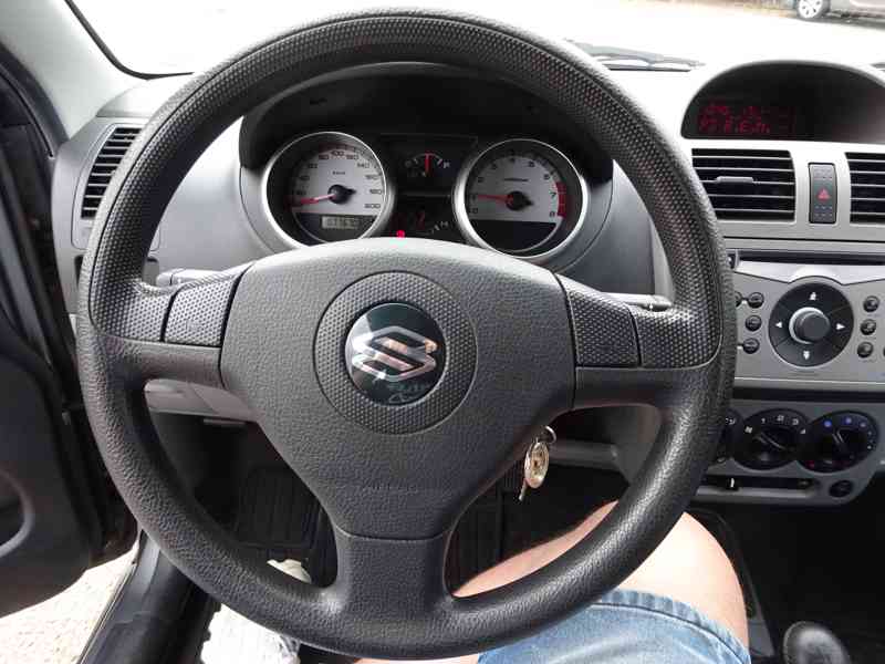 Suzuki Ignis 1.3i r.v.2005 stk:8/2025 TOP STAV - foto 9