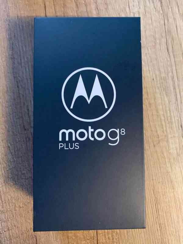 Mobilní telefon Motorola Moto G8 plus_nový - foto 3