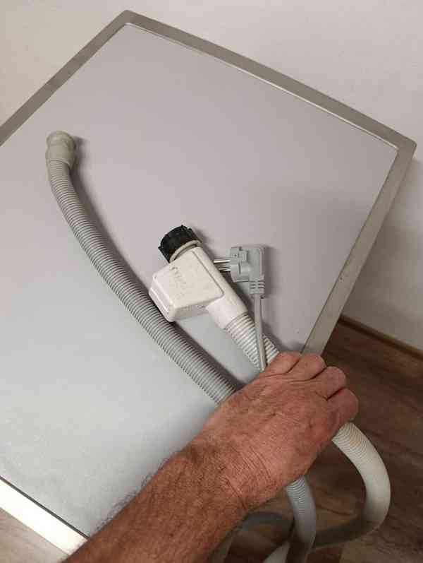 Myčka ELECTROLUX EnergySaver - nefůnkční na díly nebo opravu - foto 10