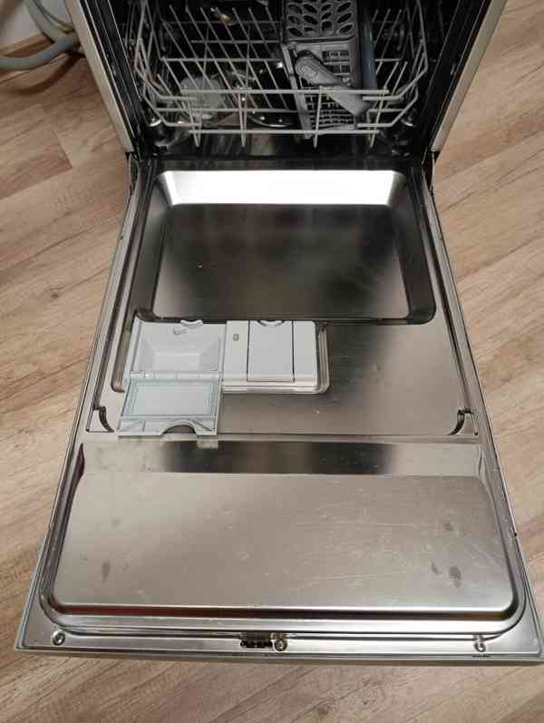 Myčka ELECTROLUX EnergySaver - nefůnkční na díly nebo opravu - foto 5