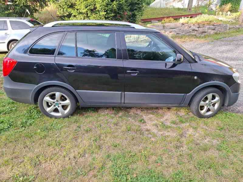 Škoda Fabia 1,6   2 scout - foto 4