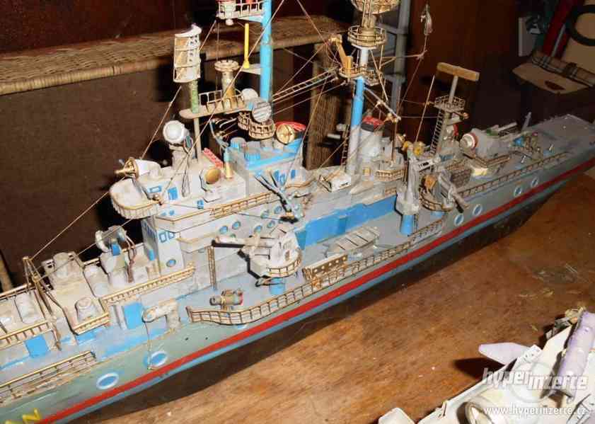 Model Bitevní lodi (150 cm) na elektrický pohon! - foto 5