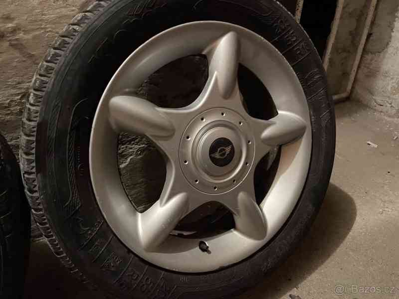 Prodám litá kola na MINI COOPER R-50 ROZTEČ 4 X 100 - - foto 6