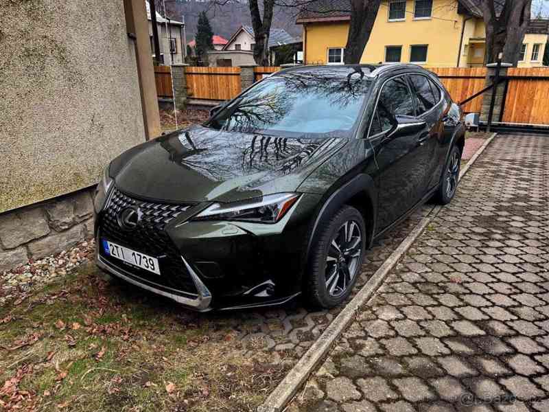 Lexus UX 250h 5/2023 /4x4/ možný odpočet DPH - foto 15