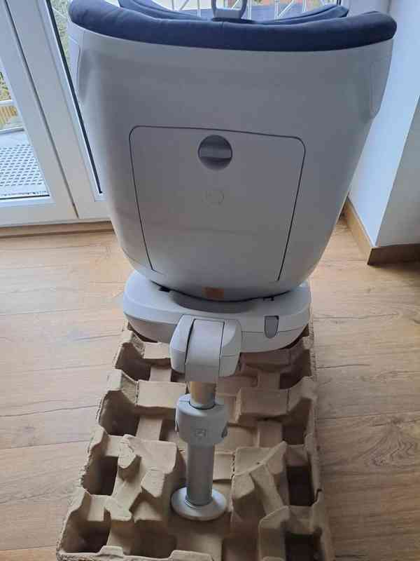 Autosedačka Britax Römer DUALFIX 0-18kg Cosmos Black - foto 7