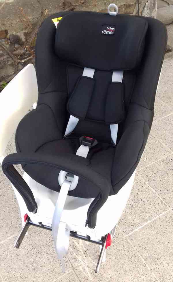 Autosedačka Britax Römer DUALFIX 0-18kg Cosmos Black - foto 2