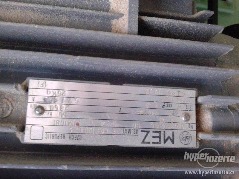 Spodní čepovací frézka - foto 6