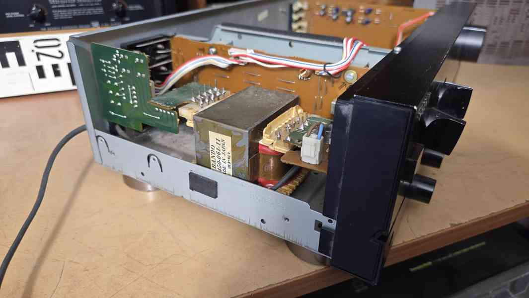 SONY TA-F120A stereo zesilovač k opravě - foto 5