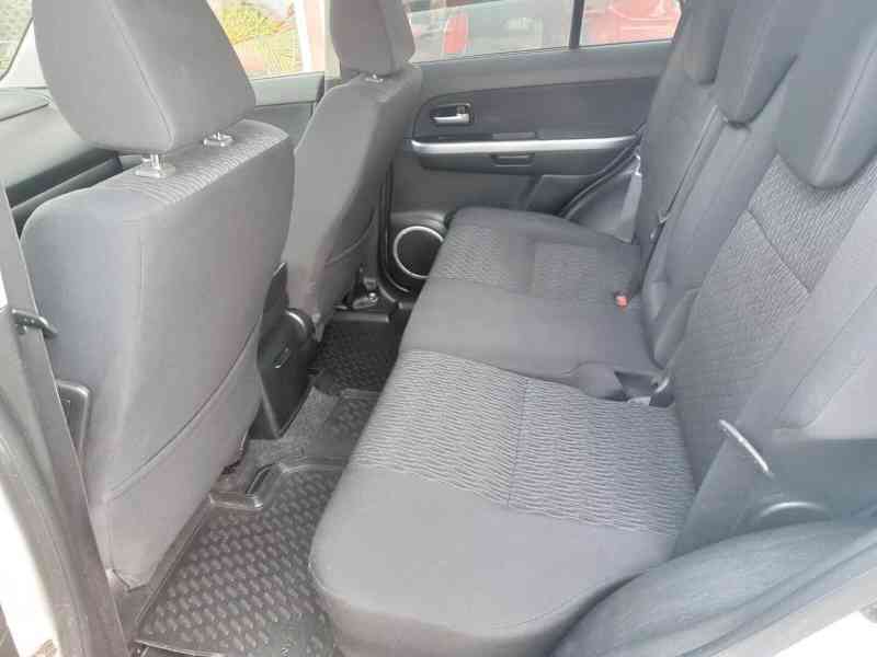 Suzuki Grand Vitara 2.4i Comfort benzín 124kw - foto 7