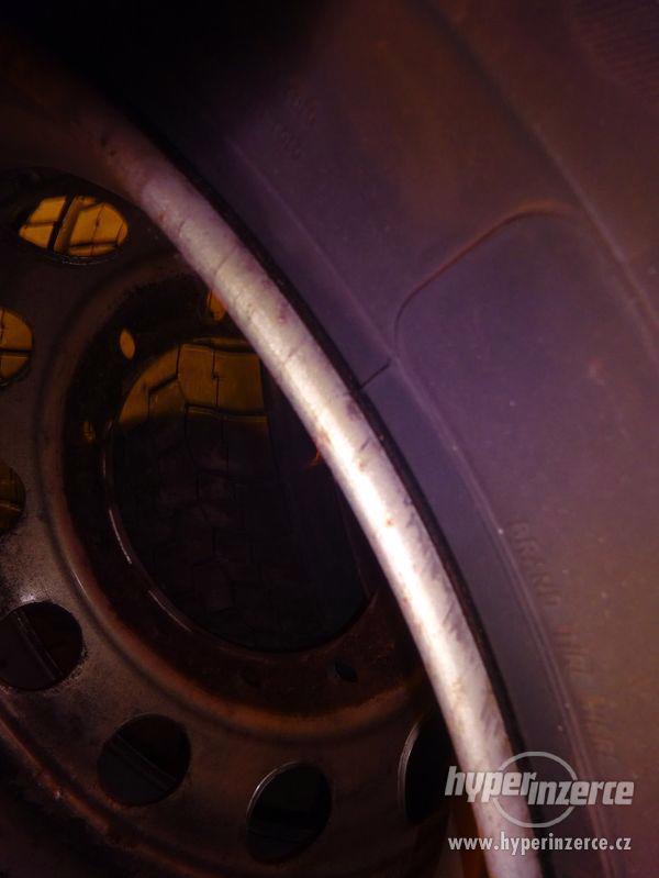 295/60/22,5 obuté vodící pneu Continental - foto 12