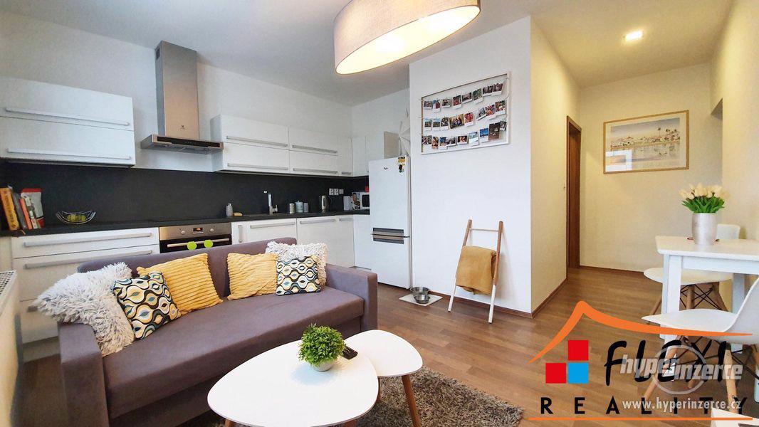 Pronájem hezkého zařízeného bytu po rekonstrukci 2+kk, 47m2 - Na Bělidle, Ostrava - Moravská Ostrav