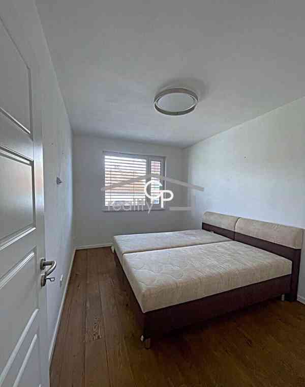 Pronájem 2+kk s bal. a park. stáním v Č. Budějovicích - foto 5