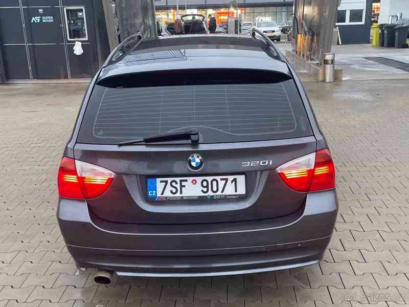 BMW Řada 3 2,0   Krásné - foto 13
