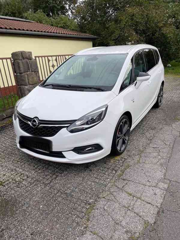 Opel Zafira 1,4   7 míst, Benzín/LPG - foto 4
