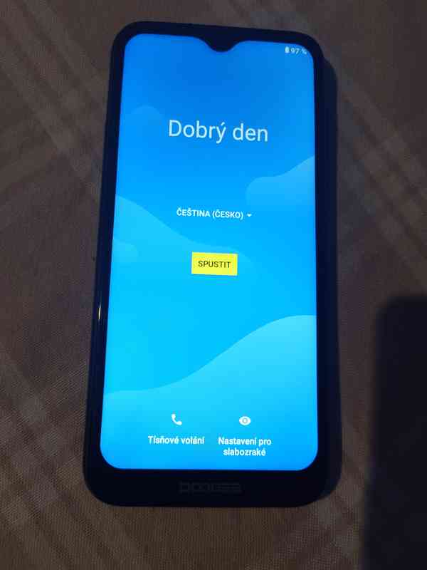 Mobilní dotykový telefon Dodgee X90L - foto 2