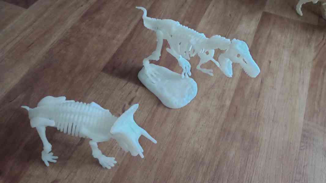 Dinosauří sbírka - figurky, knížky - foto 6