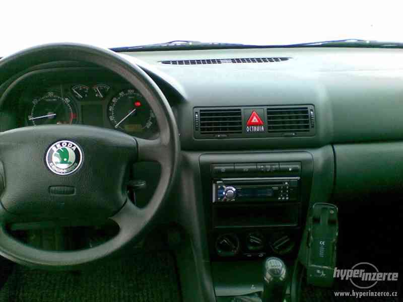 Škoda octavia combi 1.9 TDI 66kw ambiente SERVISNÍ KNÍŽKA !! - foto 9