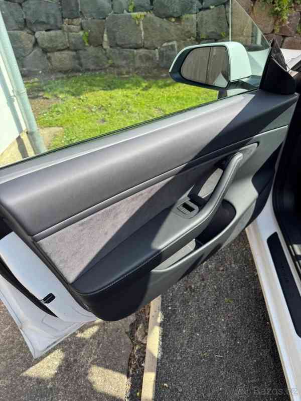 Tesla Model 3 2021 Long Range 491PS 65tis - foto 20