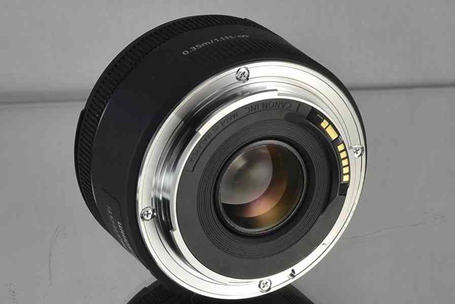 Canon EF 50mm f/1.8 STM **fullframe - formát - foto 4