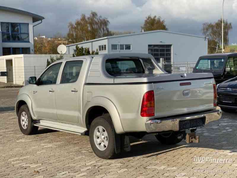 Toyota Hilux 2.5 D-4D 88kw - foto 4