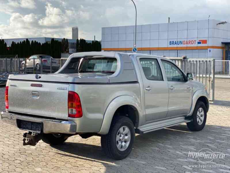 Toyota Hilux 2.5 D-4D 88kw - foto 6