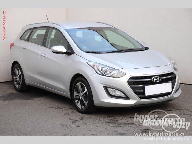Hyundai i30 1.6, nafta,  2016 - foto 2