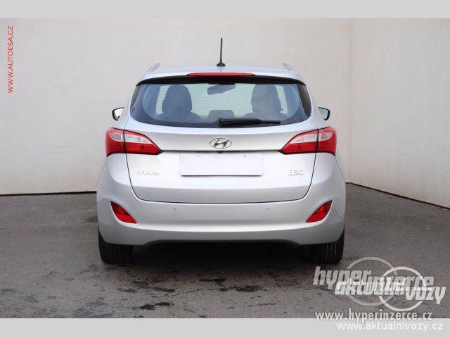 Hyundai i30 1.6, nafta,  2016 - foto 7
