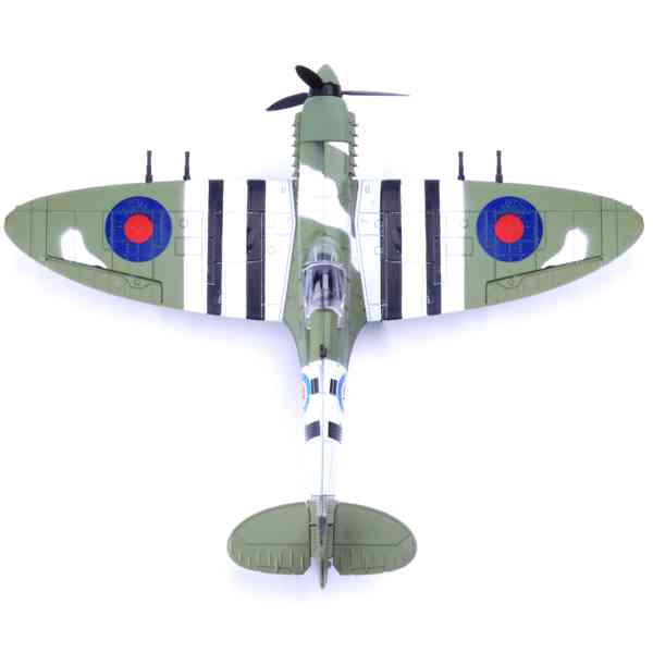 4D model nacvakávací stavebnice Spitfire (tmavě zelená) 1:48 - foto 2