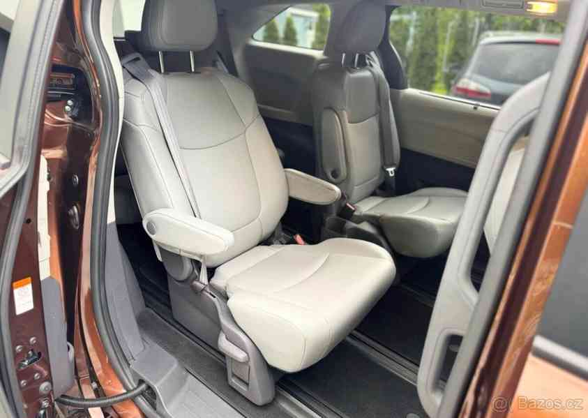 Toyota Sienna 2,5   hybrid AWD 2021 nový model - foto 4