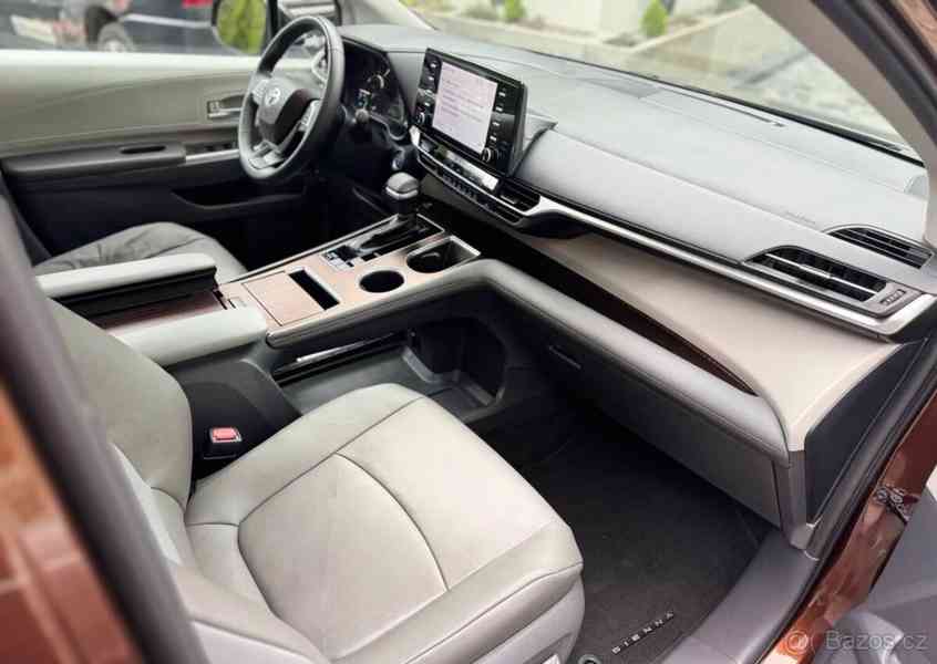 Toyota Sienna 2,5   hybrid AWD 2021 nový model - foto 10