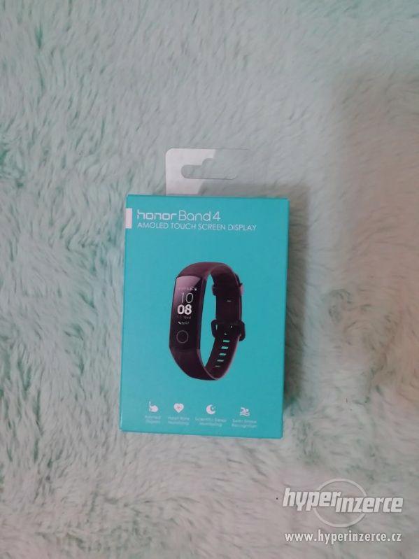 Prodám fitness náramek Honor Band 4 - foto 1