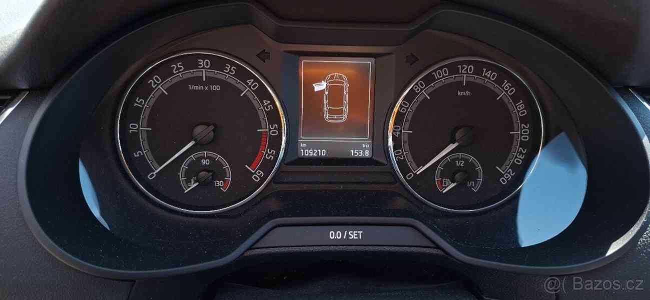Škoda Octavia 2,0   III TDI 110KW - foto 4