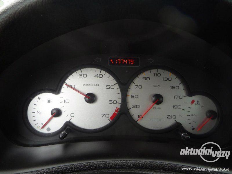 Peugeot 206 1.1, benzín,  2003, el. okna, STK, centrál, klima - foto 13