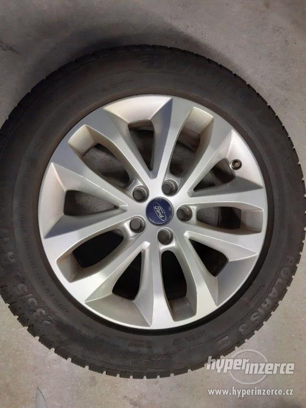 Ford Galaxy zimní pneu včetně elektronu - foto 1