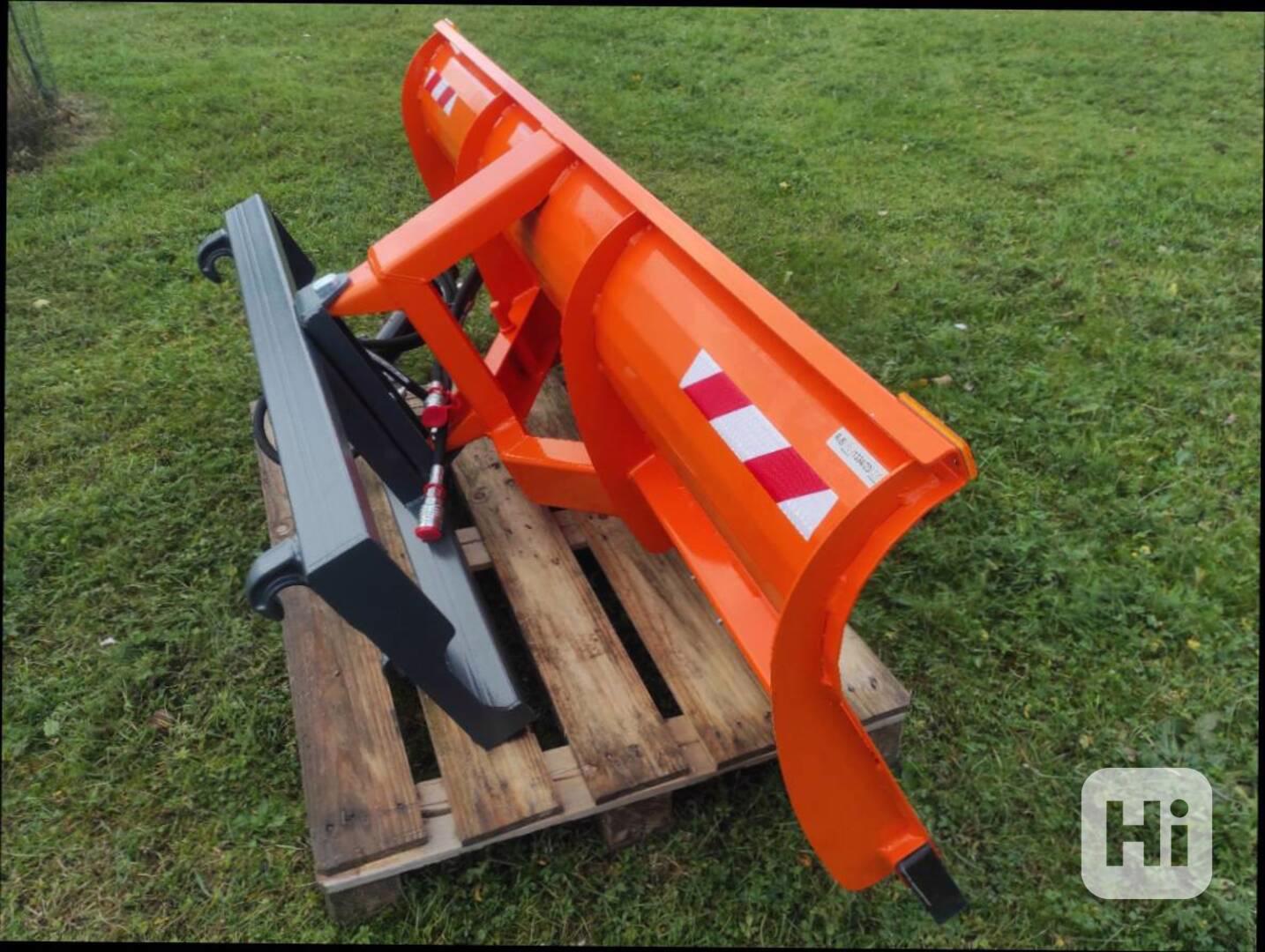 adaptéry/ příslušenství pro nakladače a minibagry - foto 1
