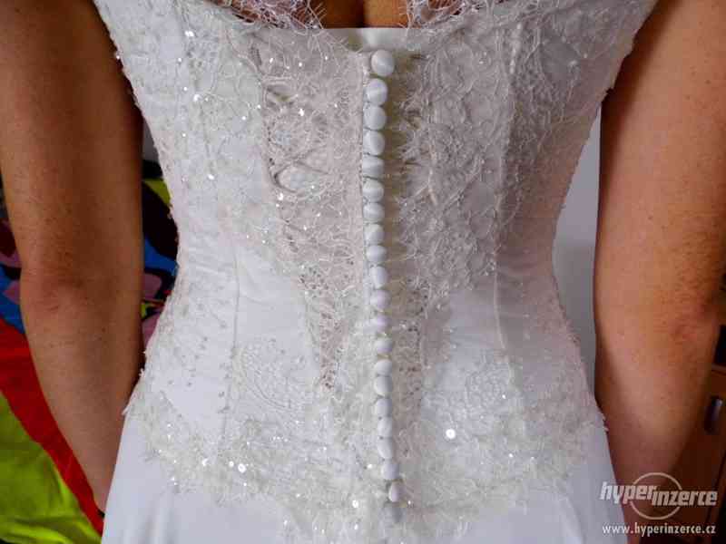 Luxusní kvalitní svatební šaty CENA DOHODOU - foto 6