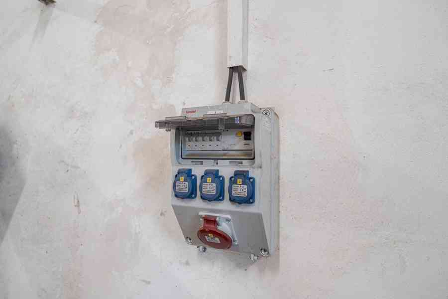 Pronájem nebytového prostoru / skladu Choceň - foto 10