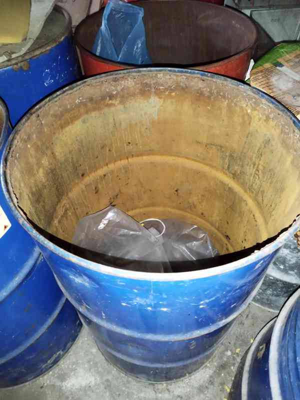 Prodám 200 l sudy. - foto 3