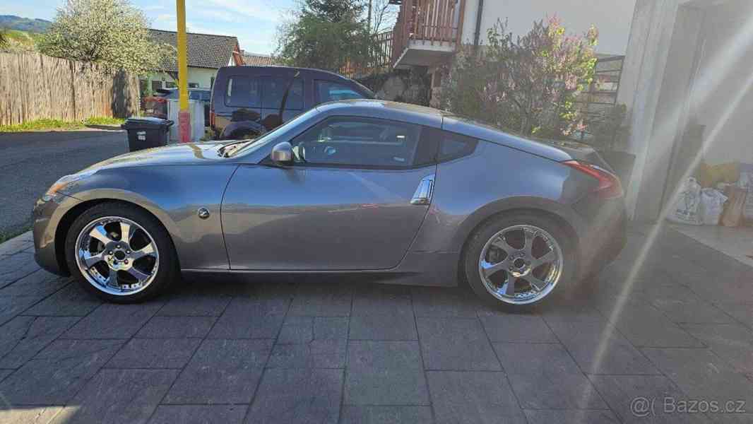 Nissan 370 Z - foto 5