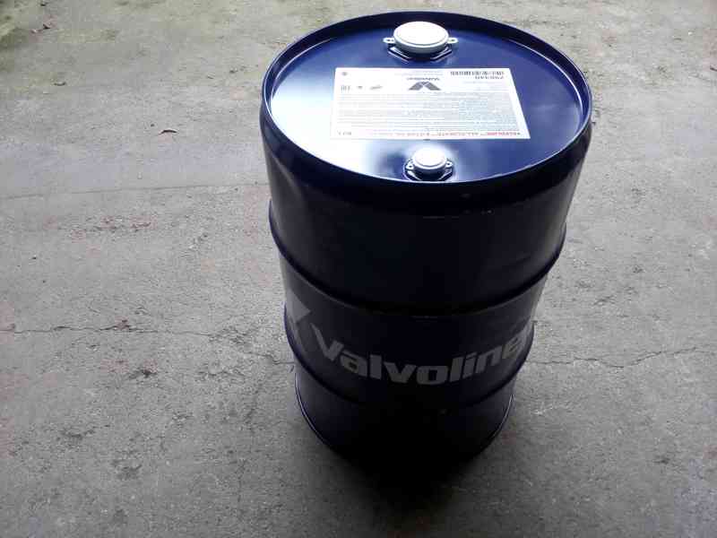 motorový olej Valvoline all-climate 10w40 - foto 2